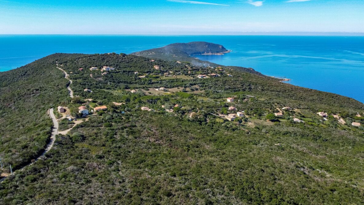 Maison avec vue mer en vente à Coti Chiavari.
