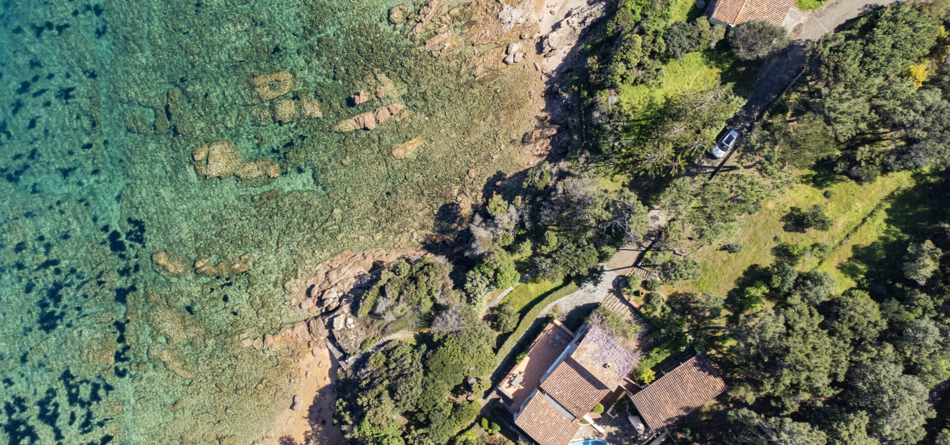 Villa pieds dans l’eau à vendre Pietrosella